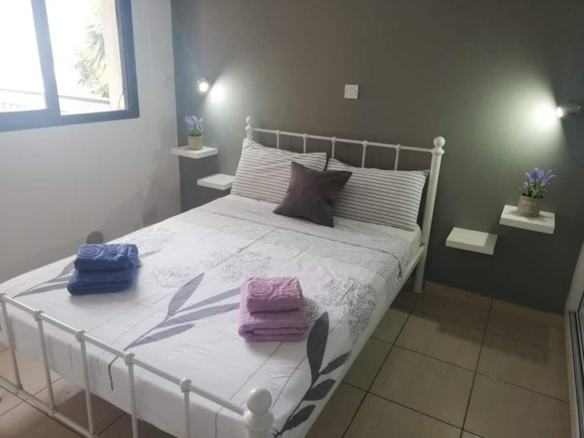 Cozy 1 Bedroom Apartment Close To The Beach Paphos Luaran gambar